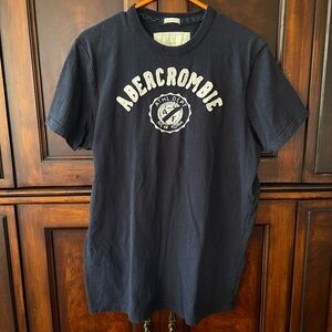 Abercrombie & Fitch tshirt
